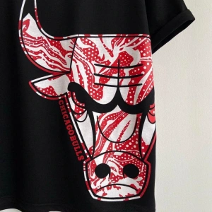 Erkek Siyah Büyük Logo Bulls Baskılı Oversize Bisiklet Yaka Tişört