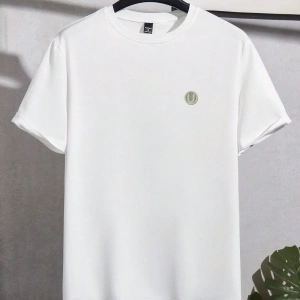 Erkek Slim Fit Grafik Yama Rahat Mürettebat Yaka Kısa Kollu Tişört, Yaz Erkek