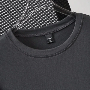 Erkek Slim Fit Yuvarlak Yaka Kısa Kollu Tişört, Yaz İçin Moda
