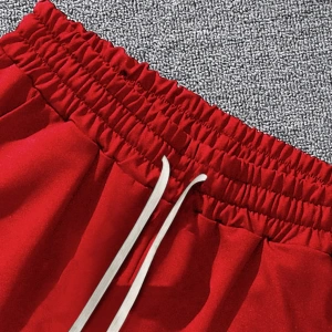Erkek Slogan Grafik Bağcıklı Bel Şortu Grafik Dışarı Çıkma Moda Bağcıklı Şort