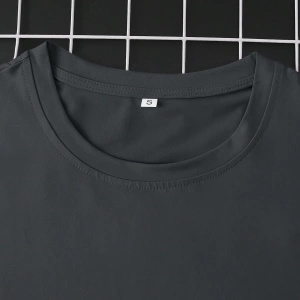 Erkek Yuvarlak Yaka Kısa Kollu Baskılı Minimalist Tişört, Günlük Giyim