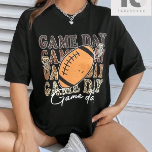 Essnce Kadın Çiçek & Harf Baskılı Yuvarlak Yaka Kısa Kollu Tişört