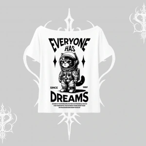 Everyone Has Dreams Yazılı Astronot Kedi Arka Baskılı Kayık Yaka Tshirt