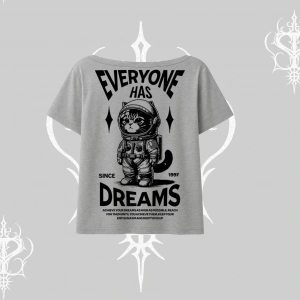 Everyone Has Dreams Yazılı Astronot Kedi Arka Baskılı Kayık Yaka Tshirt