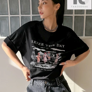 Figür & Slogan Grafikli Düşük Omuzlu Tişört