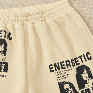 Figure & Slogan Graphic Şort