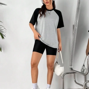 Flirla Bayan Raglan Kollu Tişört Ve Şort Takımı Biker Şort TakımıKadınlar İçin Şort Takımları