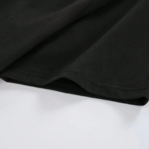 Goth Erkek Kafatası ve Harf Grafik Tişört, Okul