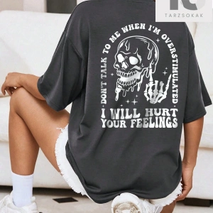 Harf Grafikli Düşük Omuzlu Tişört