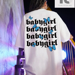 Harf ve Kelebek Desenli Oversize Tişört