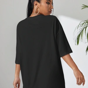 Harfli Grafik Düşük Omuz Oversize Tişört