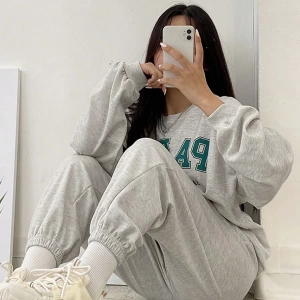Harfli Grafik Düşük Omuz Sweatshirt ve Eşofman Altı