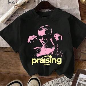 Harfli Grafik Kontrast Raglan Kollu Tişört