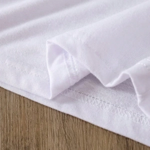 Harfli Grafik Kontrast Raglan Kollu Tişört