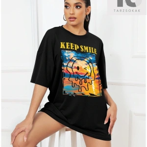 Harfli ve Grafikli Düşük Omuzlu Oversize Tişört