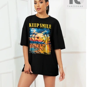 Harfli ve Grafikli Düşük Omuzlu Oversize Tişört