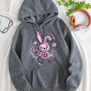 Hip Hop Harajuku Vintage Tarzı  Bir oyuncak tavşan yerde oturan  Gri