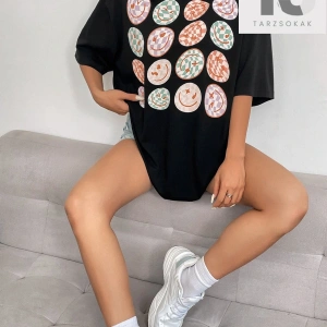 İfade Baskılı Düşük Omuzlu Tişört