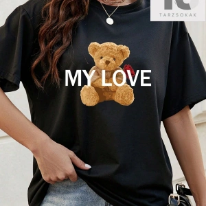 Isabela Escobar Mektup Şekilli Grafik Düşük Omuzlu Tişört