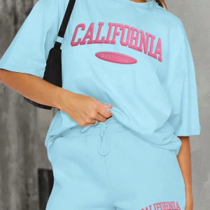 Kadın 2Lİ TAKIM OVERSİZE Trend T-shirt Şort Model 4931
