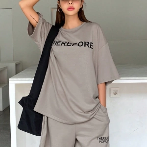 Kadın 2Lİ TAKIM OVERSİZE Trend T-shirt Şort Model 4933