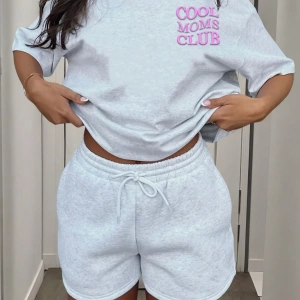Kadın 2Lİ TAKIM OVERSİZE Trend T-shirt Şort Model 4944