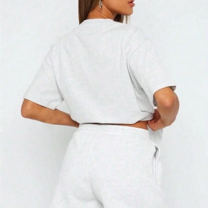 Kadın 2Lİ TAKIM OVERSİZE Trend T-shirt Şort Model 4950