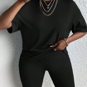 Kadın 2Lİ TAKIM OVERSİZE Trend T-shirt Şort Model 4976