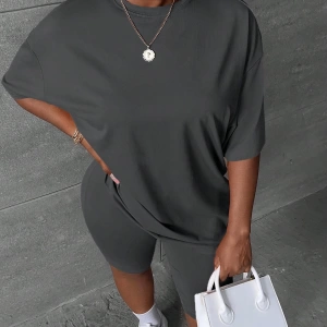 Kadın 2Lİ TAKIM OVERSİZE Trend T-shirt Şort Model 4976