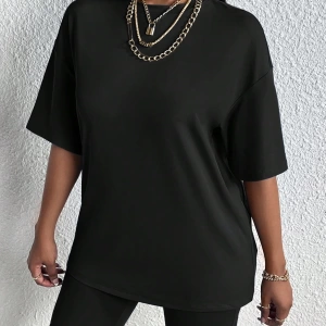 Kadın 2Lİ TAKIM OVERSİZE Trend T-shirt Şort Model 4976