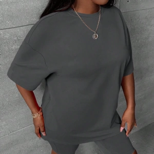Kadın 2Lİ TAKIM OVERSİZE Trend T-shirt Şort Model 4976