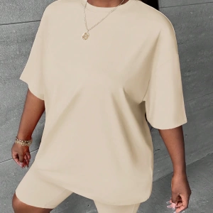Kadın 2Lİ TAKIM OVERSİZE Trend T-shirt Şort Model 4976