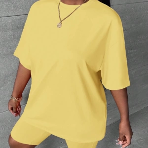 Kadın 2Lİ TAKIM OVERSİZE Trend T-shirt Şort Model 4976
