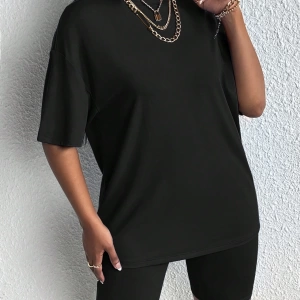 Kadın 2Lİ TAKIM OVERSİZE Trend T-shirt Şort Model 4976
