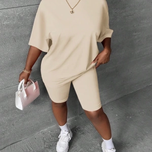 Kadın 2Lİ TAKIM OVERSİZE Trend T-shirt Şort Model 4976