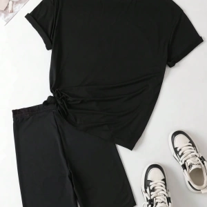 Kadın 2Lİ TAKIM OVERSİZE Trend T-shirt Şort Model 4981