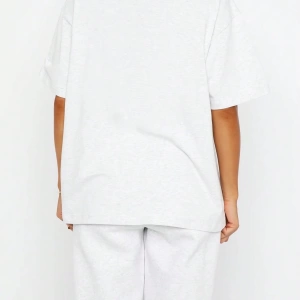 Kadın 2Lİ TAKIM OVERSİZE Trend T-shirt Şort Model 5006