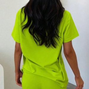 Kadın 2Lİ TAKIM OVERSİZE Trend T-shirt Şort Model 5013