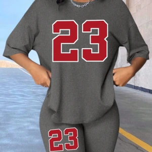 Kadın 2Lİ TAKIM OVERSİZE Trend T-shirt Şort Model 5054