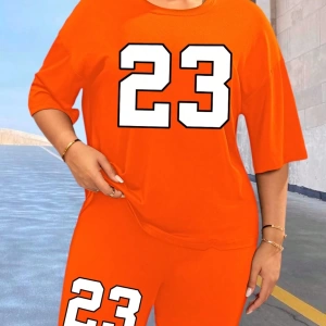 Kadın 2Lİ TAKIM OVERSİZE Trend T-shirt Şort Model 5054