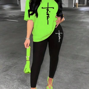 Kadın 2Lİ TAKIM OVERSİZE Trend T-shirt Şort Model 5065