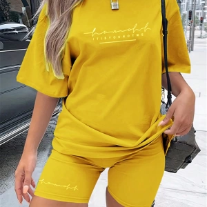 Kadın 2Lİ TAKIM OVERSİZE Trend T-shirt Şort Model 5085