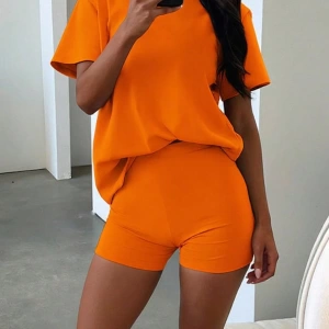 Kadın 2Lİ TAKIM OVERSİZE Trend T-shirt Şort Model 5091