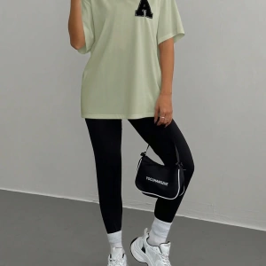 Kadın 2Lİ TAKIM OVERSİZE Trend T-shirt Şort Model 5098