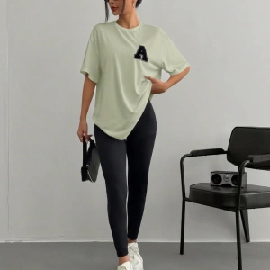 Kadın 2Lİ TAKIM OVERSİZE Trend T-shirt Şort Model 5098