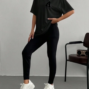 Kadın 2Lİ TAKIM OVERSİZE Trend T-shirt Şort Model 5098