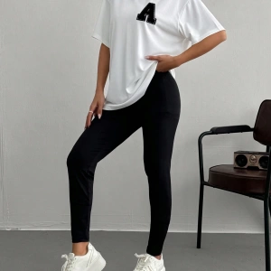 Kadın 2Lİ TAKIM OVERSİZE Trend T-shirt Şort Model 5098