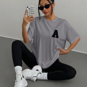 Kadın 2Lİ TAKIM OVERSİZE Trend T-shirt Şort Model 5098