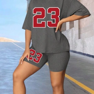 Kadın 2Lİ TAKIM OVERSİZE Trend T-shirt Şort Model 5103