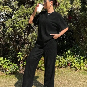 Kadın 2Lİ TAKIM OVERSİZE Trend T-shirt Şort Model 5108
